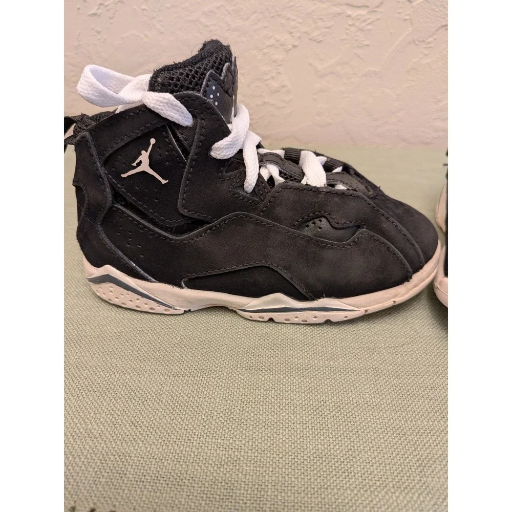 Kids Jordan True Flight‎ Black White Shoes Toddler Size 9C